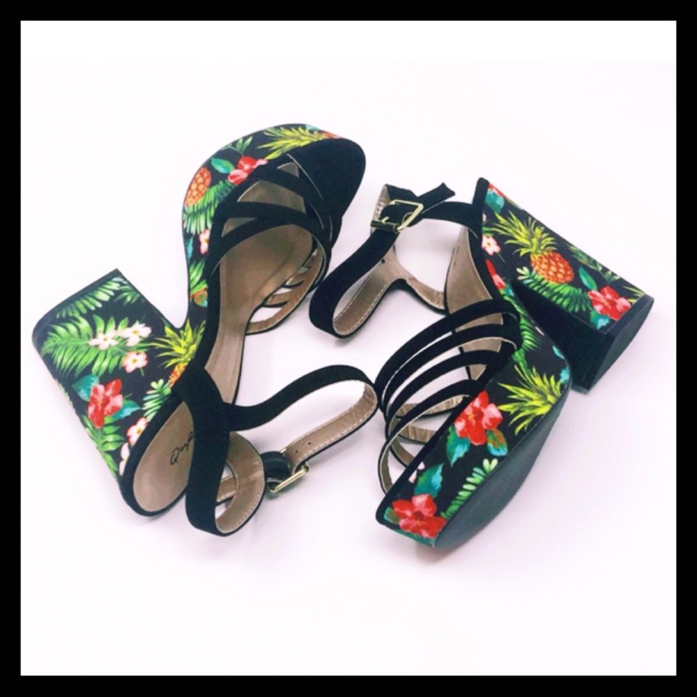 ❤️SIZE 8.5 Pineapple Print Platform Chunky Heels - Picture 4 of 6